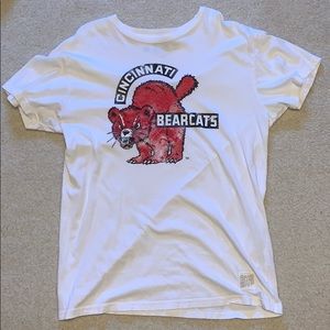 Vintage Cincinnati Bearcats graphic tee. Size L